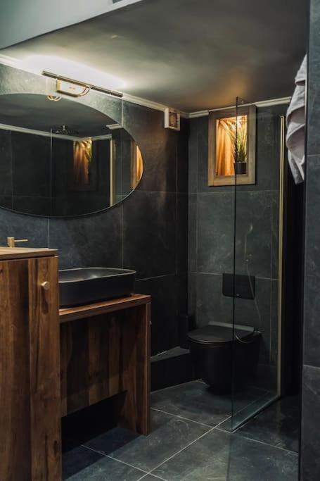 Individualliving 1 Excellent Central Location !!! سالونيك المظهر الخارجي الصورة