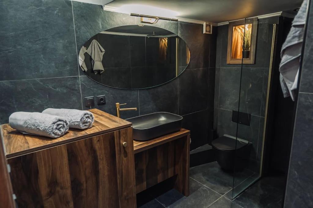 Individualliving 1 Excellent Central Location !!! سالونيك المظهر الخارجي الصورة