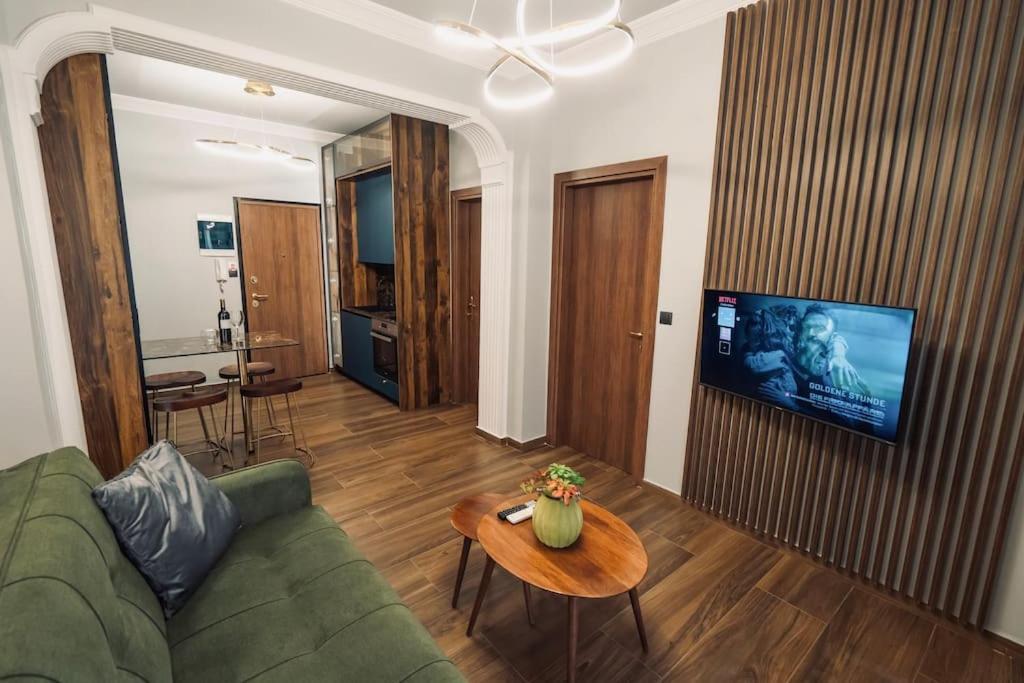 Individualliving 1 Excellent Central Location !!! سالونيك المظهر الخارجي الصورة